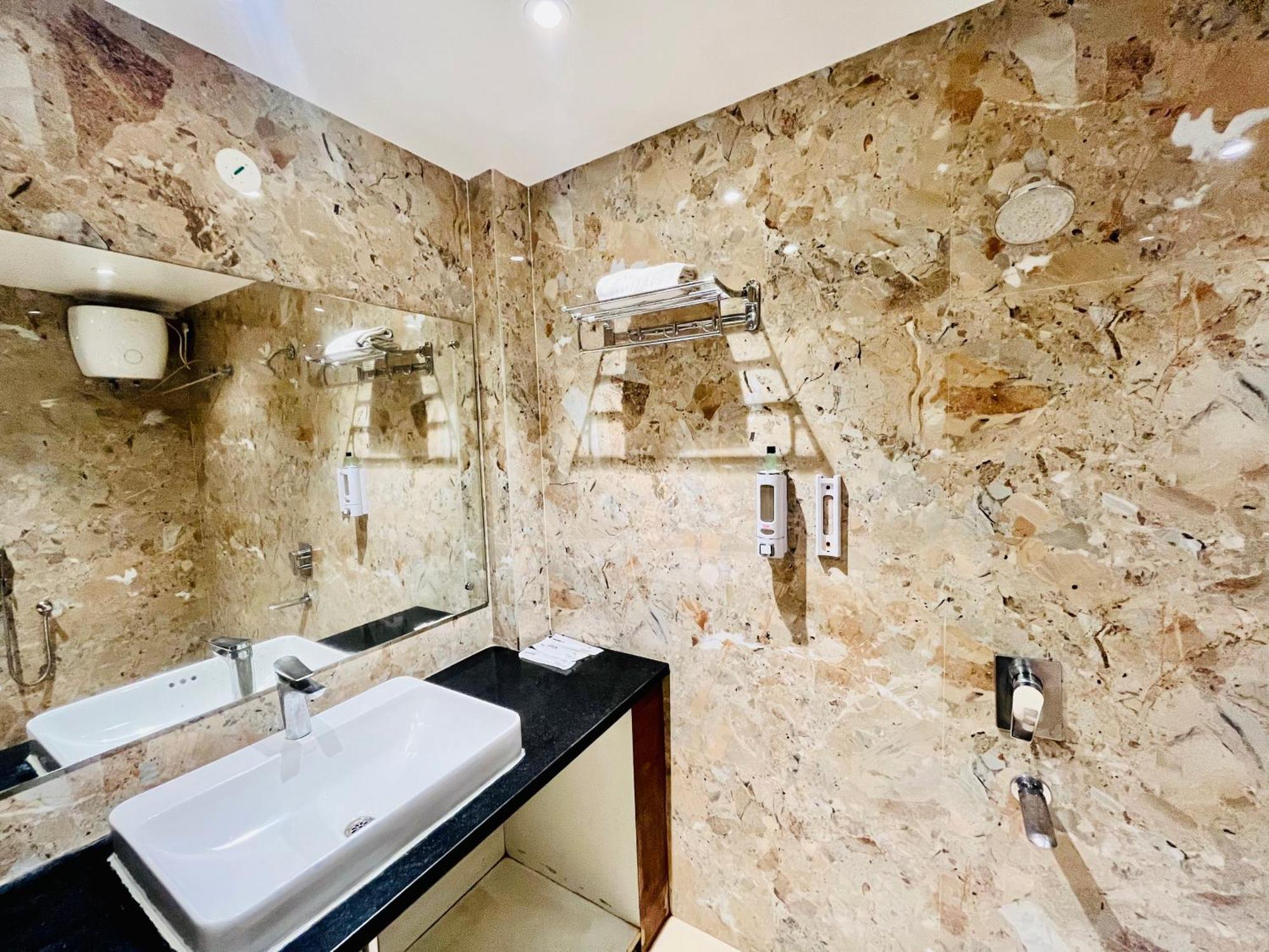 Shankar Bhavan By Vinayak Hotels Brahmapur Екстериор снимка
